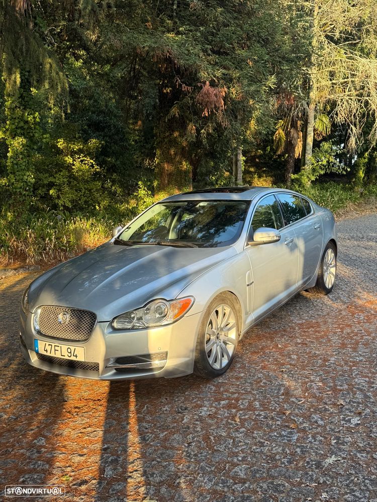 Jaguar XF 2.7 D V6 Premium Luxury - 1