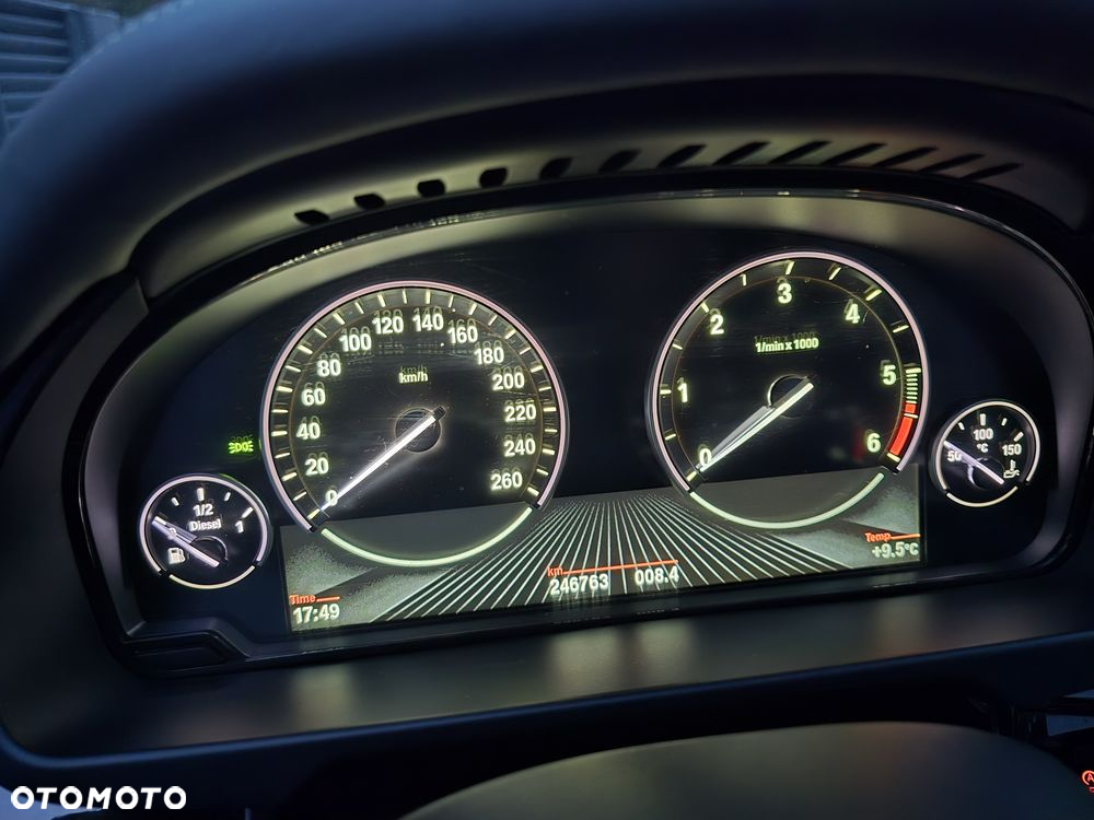 BMW X5 xDrive30d - 11