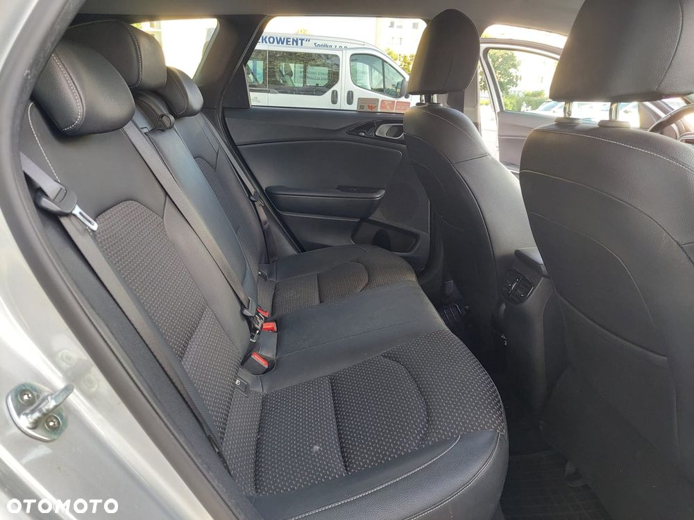 Kia Ceed - 21