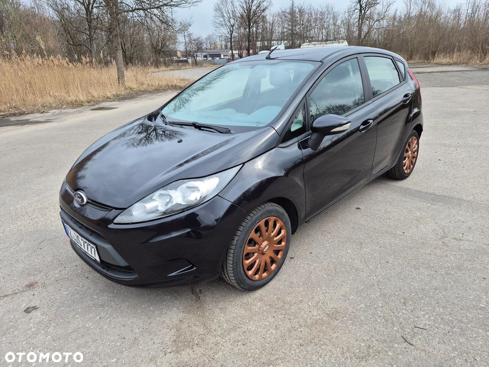 Ford Fiesta 1.25 Celebration - 13