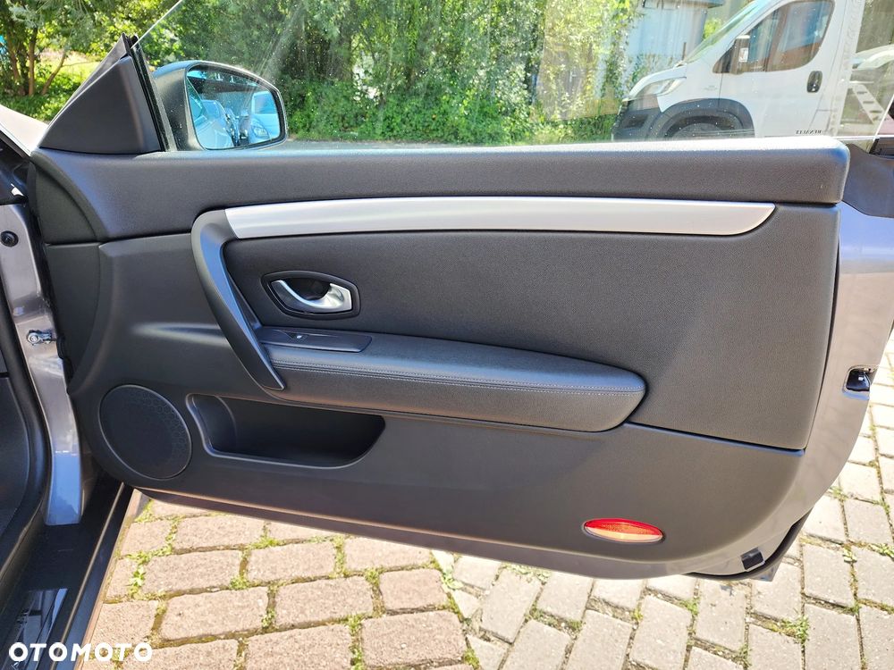 Renault Laguna TCe205 GT - 37