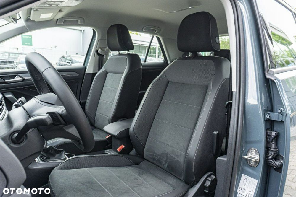 Volkswagen T-Roc - 11