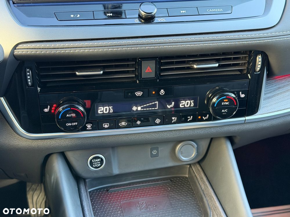 Nissan Qashqai 1.3 DIG-T MHEV Xtronic Tekna - 23