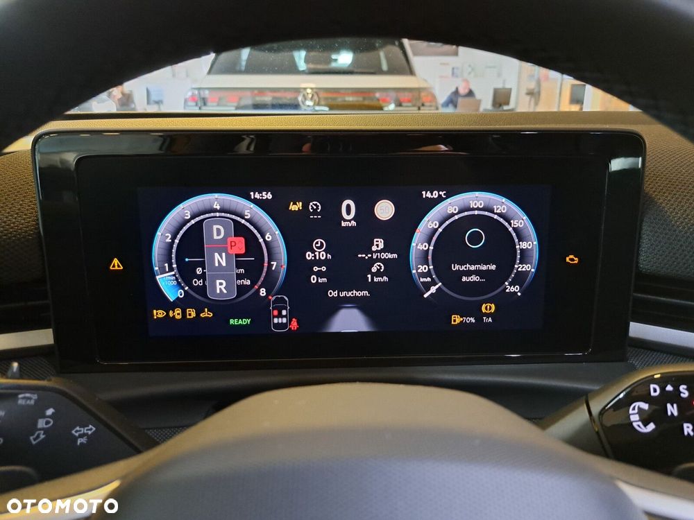 Volkswagen T-Roc - 16