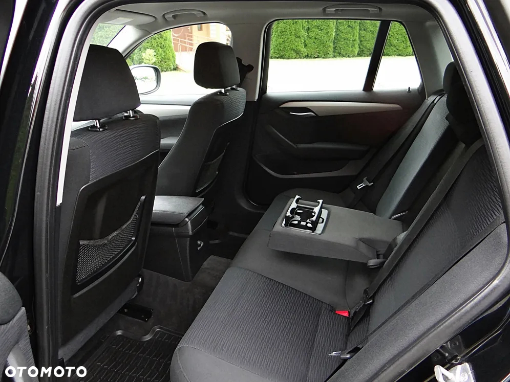 BMW X1 xDrive18d xLine - 36