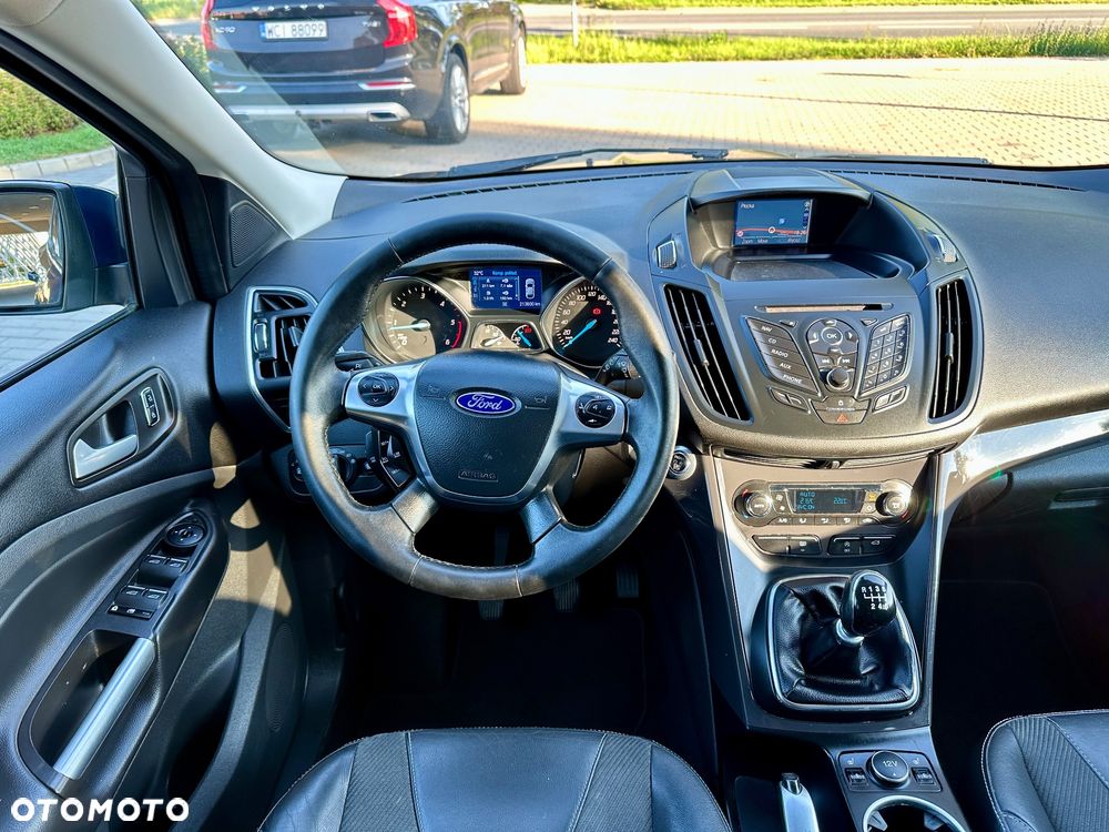 Ford Kuga 2.0 TDCi 2x4 Titanium - 27
