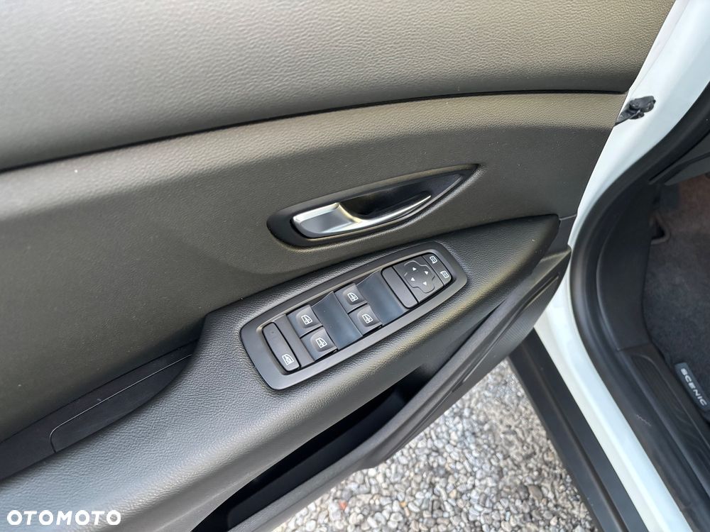 Renault Scenic - 8