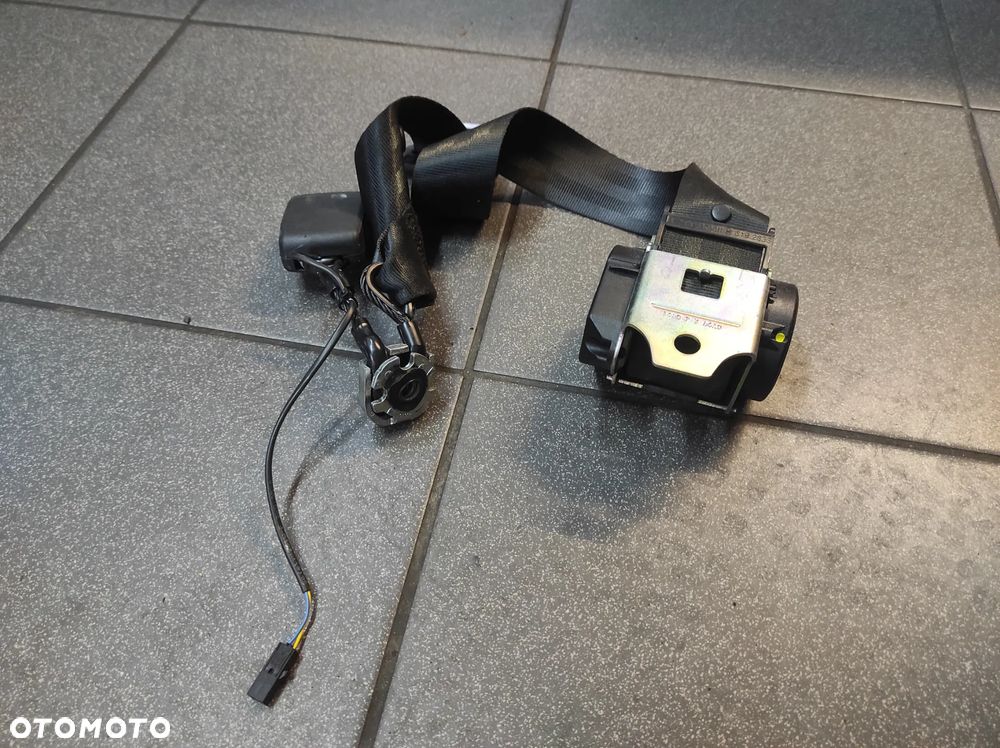 SKODA FABIA 3 ZAPINKA PASA TYLNA ŚRODKOWA 6V0857740F WYSYŁKA !!!!!! - 2