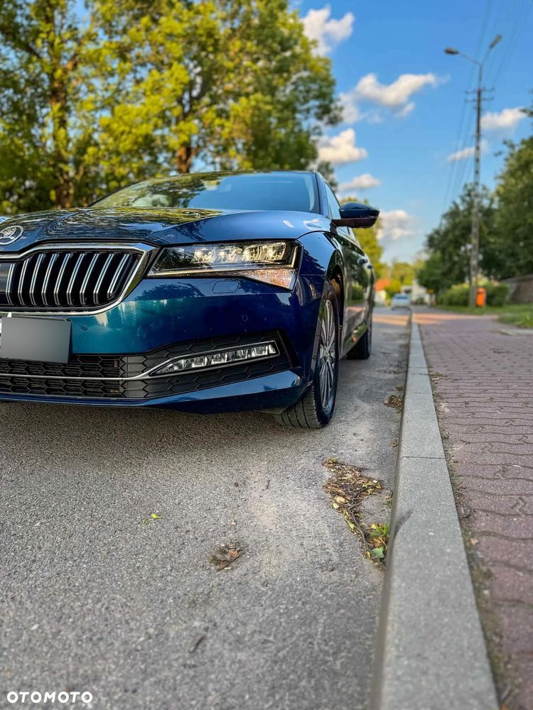 Skoda Superb 2.0 TDI SCR Style DSG - 3