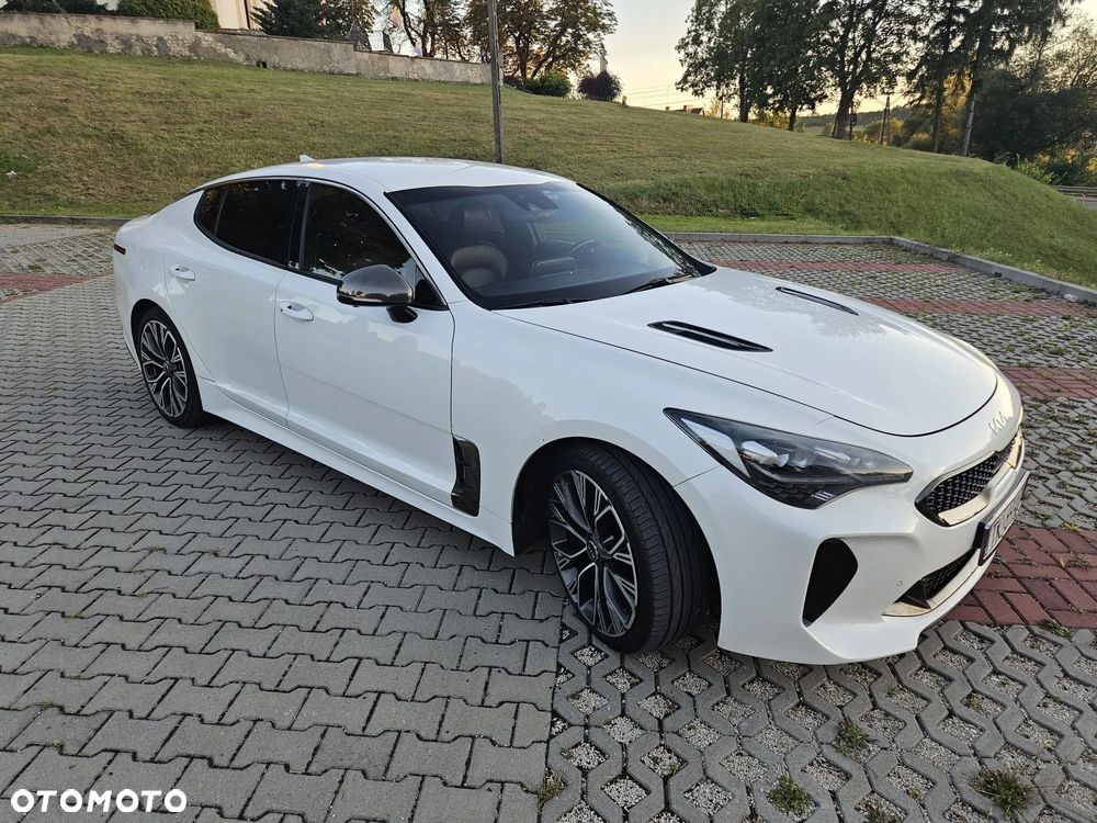 Kia Stinger - 3