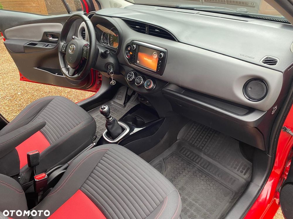 Toyota Yaris 1.33 Prestige - 8