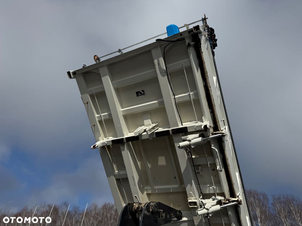 Volvo FMX 460 13L 8x4 MEILLER HYDROBURTA ładne i zadbane - 10