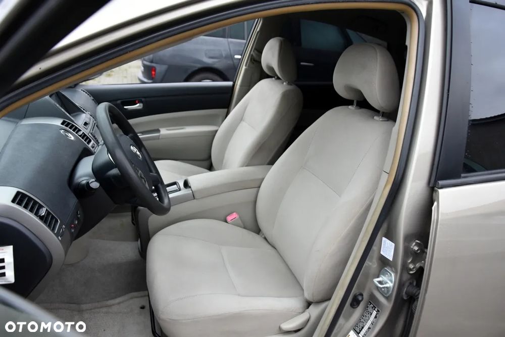 Toyota Prius 1.5 VVT-i Prestige - 22