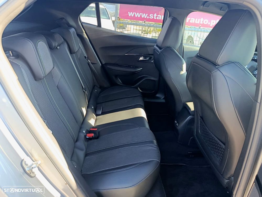 Peugeot 2008 PureTech 130 GT Pack - 18