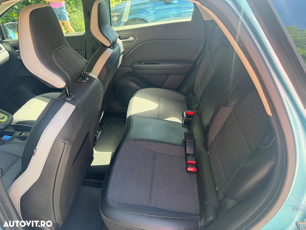 Renault Captur PHEV 160 Engineered - 8