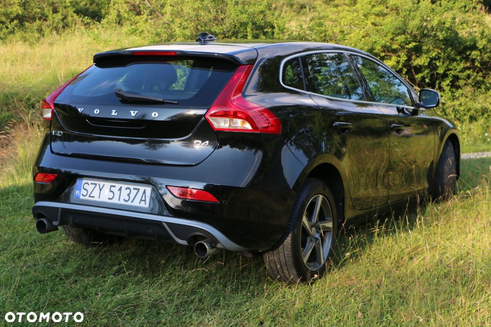 Volvo V40 D4 Drive-E R-Design Momentum - 5