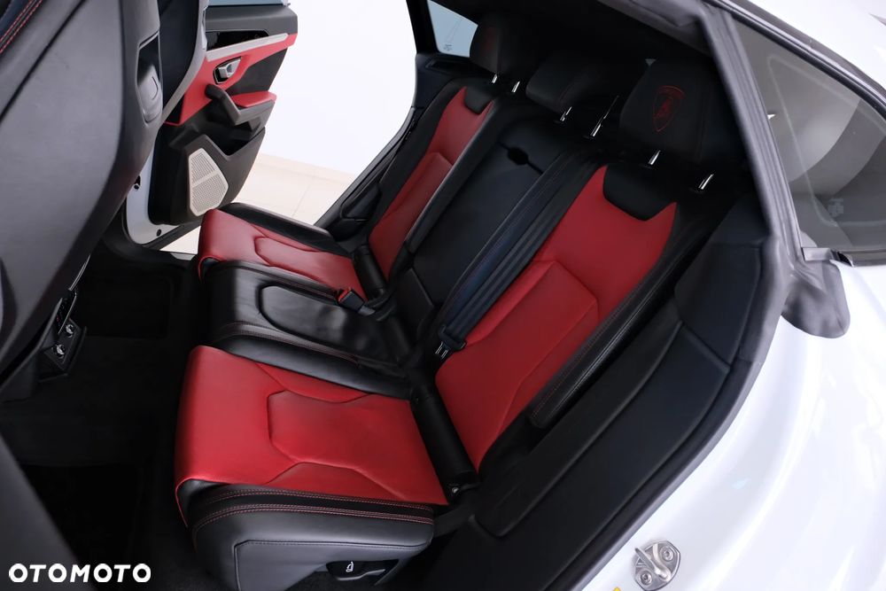 Lamborghini Urus - 27