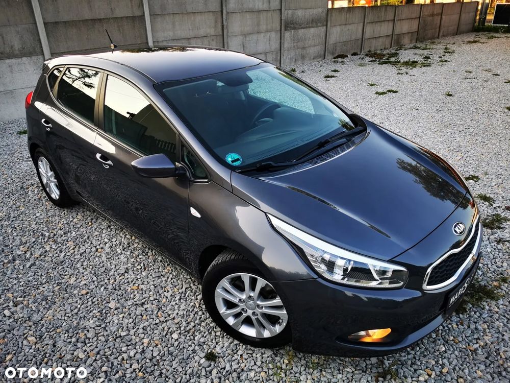 Kia Ceed - 21