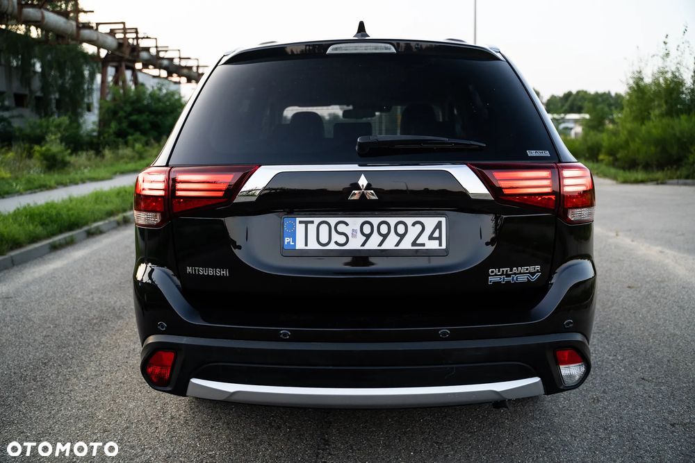 Mitsubishi Outlander - 7