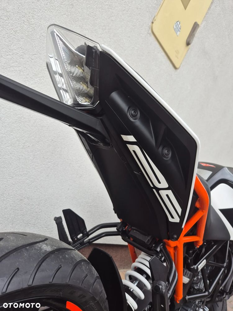KTM Duke 125 - 13