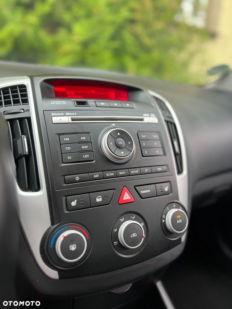 Kia Ceed Cee'd 1.4 Comfort - 14