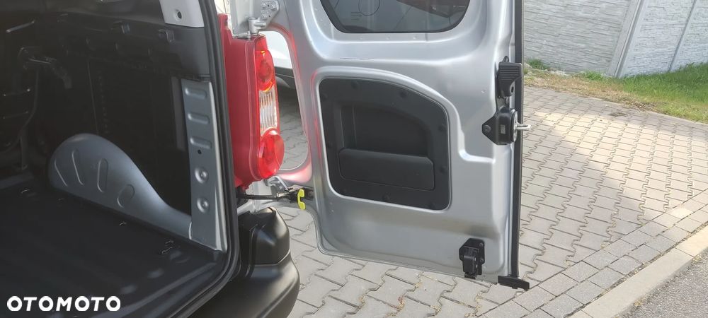 Citroën Berlingo 1.6 16V Style - 24