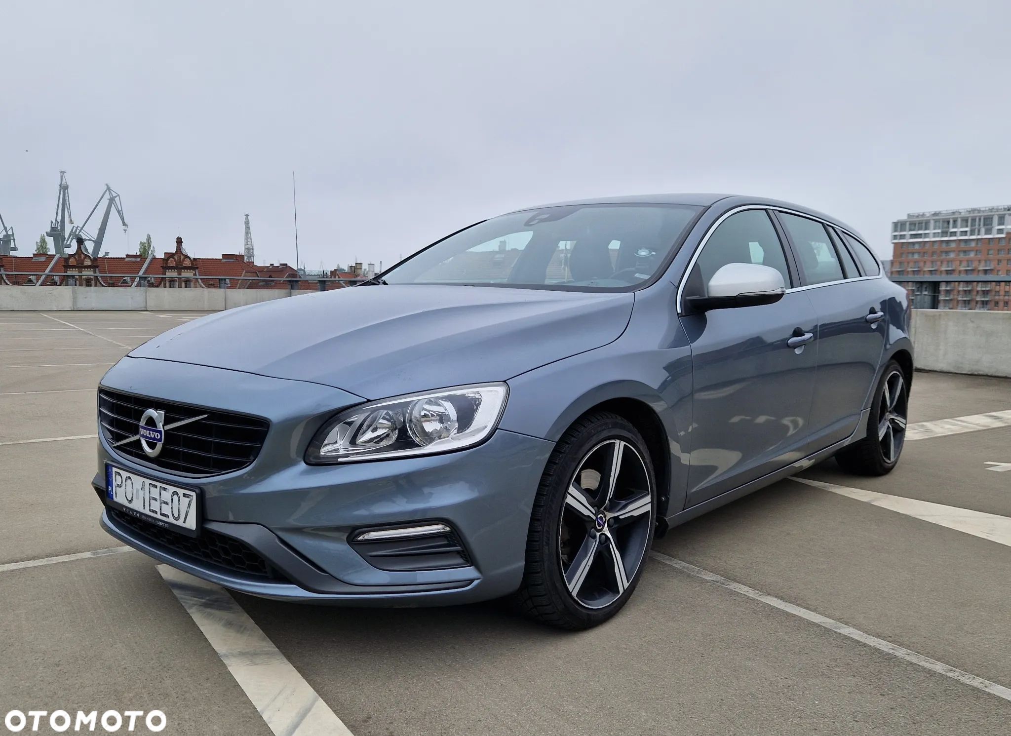 Volvo V60 T3 Drive-E R-Design Kinetic - 1