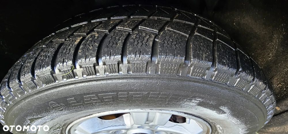 Kia Sorento 2.5 CRDi Expedition - 19