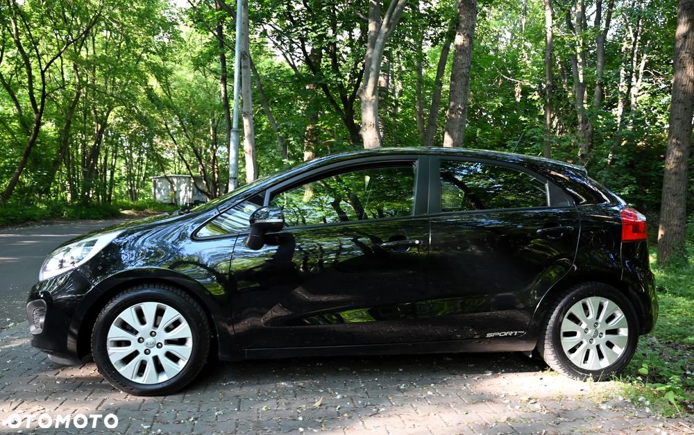 Kia Rio - 14