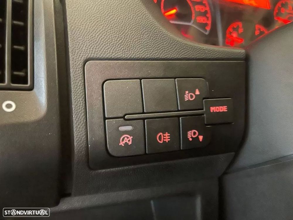 Peugeot Boxer 2.2 BlueHDi 335 L2 CD - 15