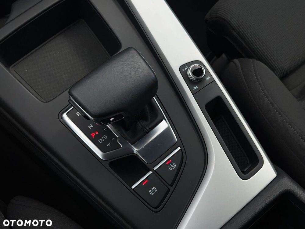 Audi A4 Avant 40 TFSI mHEV S tronic - 19