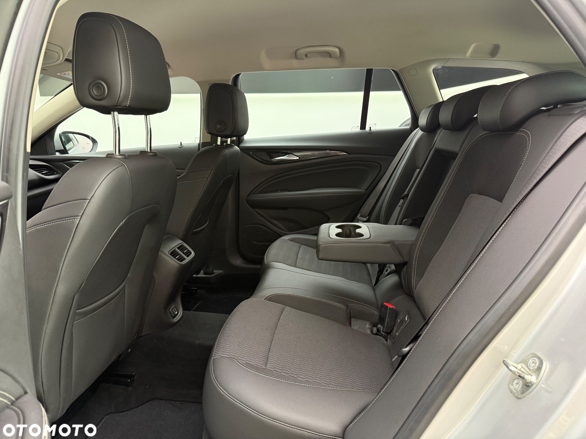 Opel Insignia 2.0 CDTI Sports Tourer ecoFLEXStart/Stop Innovation - 25