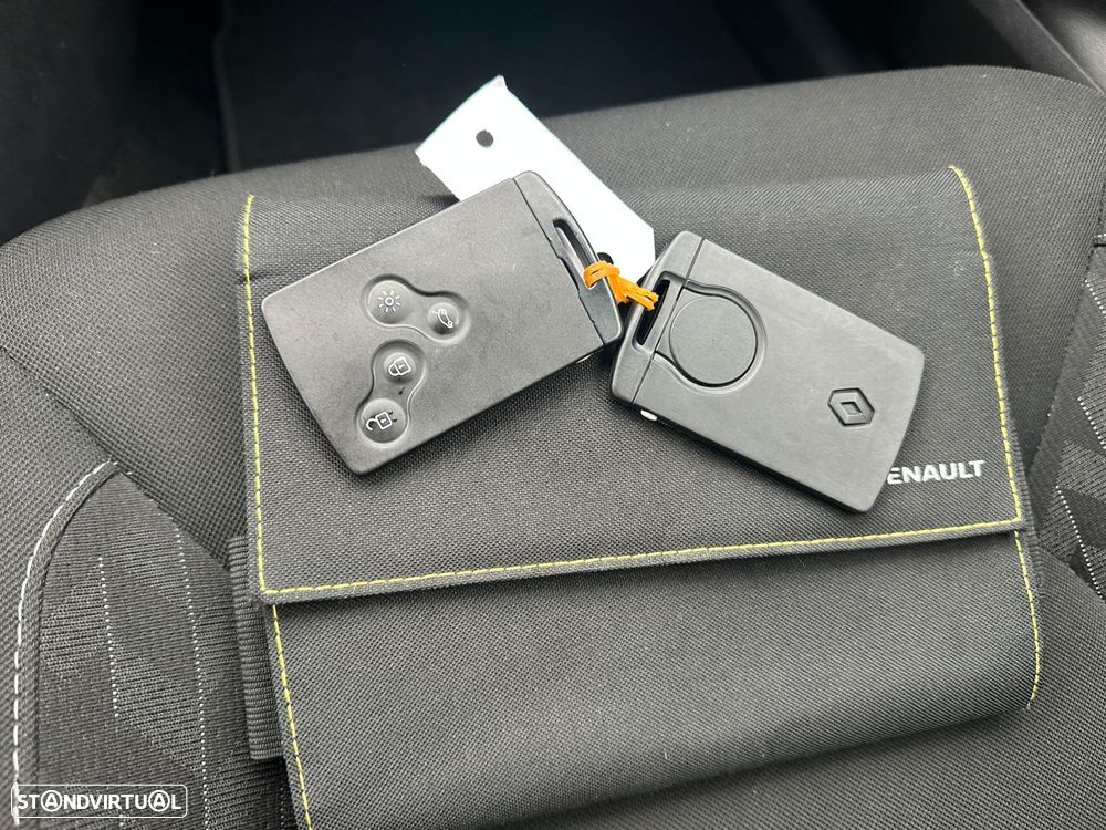 Renault Clio 0.9 TCe Limited Bi-Fuel - 27