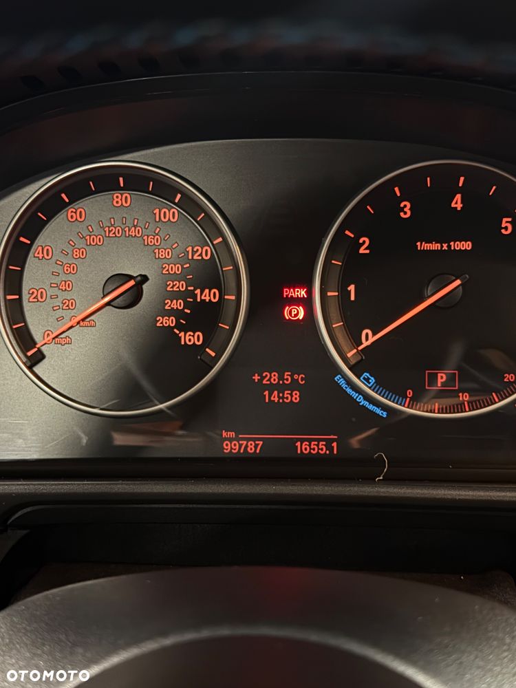 BMW Seria 5 535i xDrive - 14