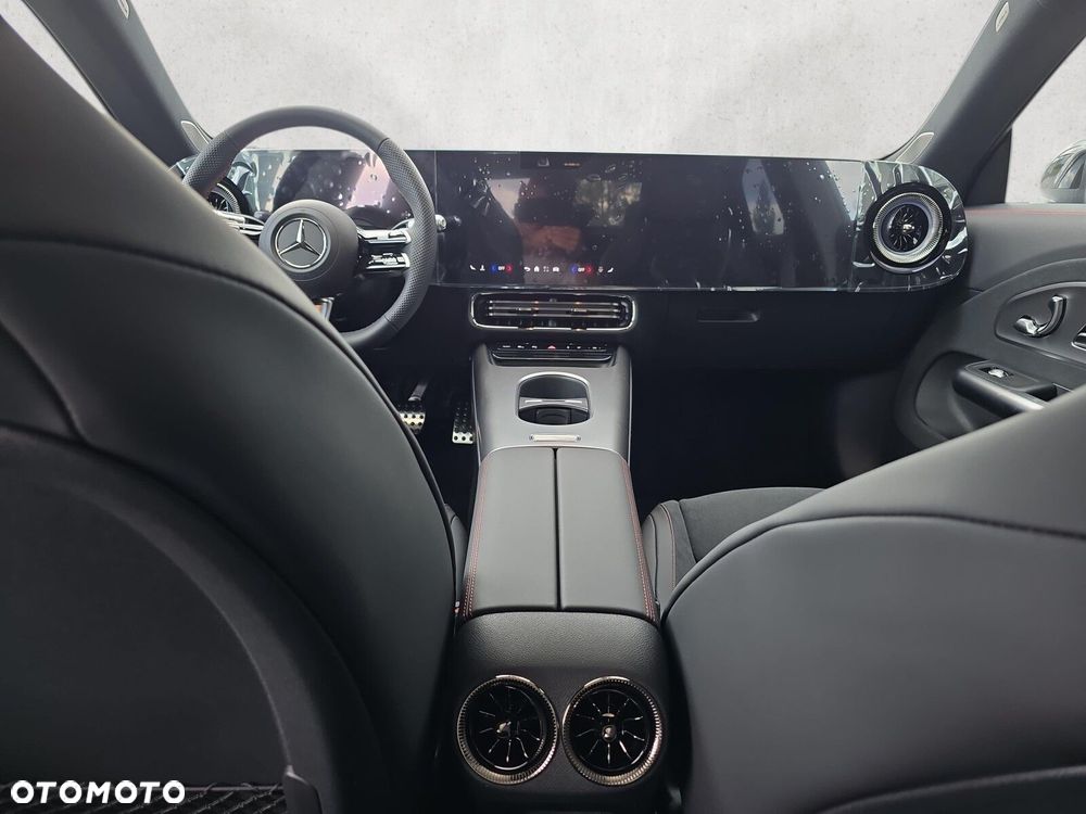 Mercedes-Benz CLA - 14