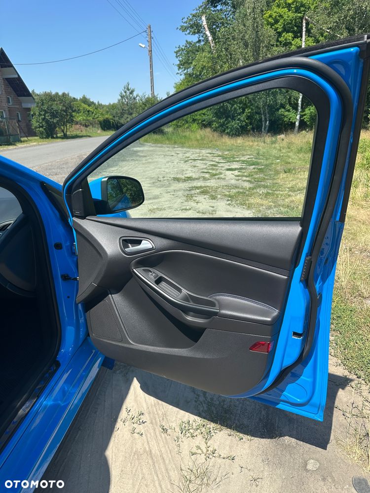 Ford Focus - 12