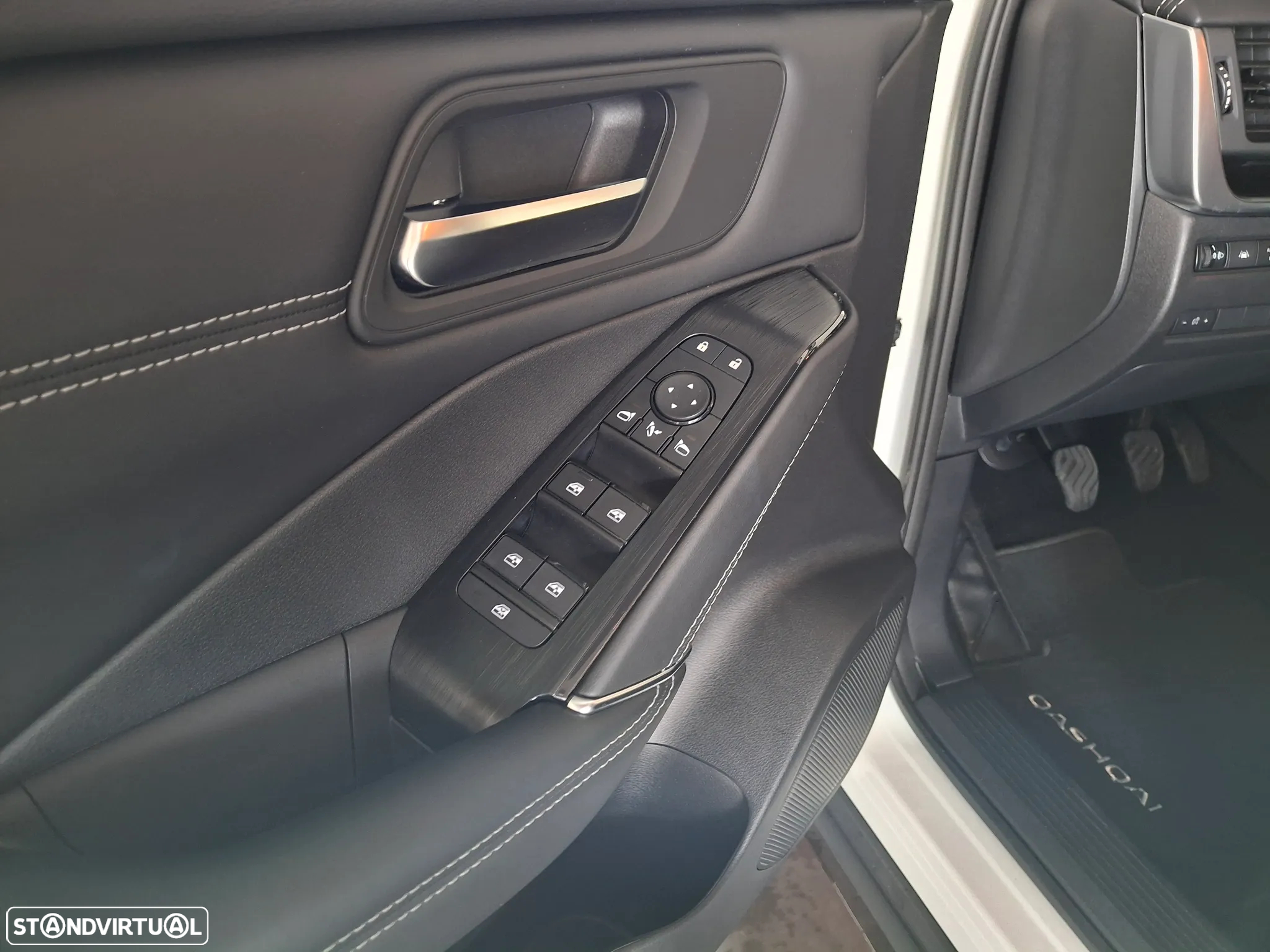Nissan Qashqai 1.3 DIG-T N-Connecta LED - 9
