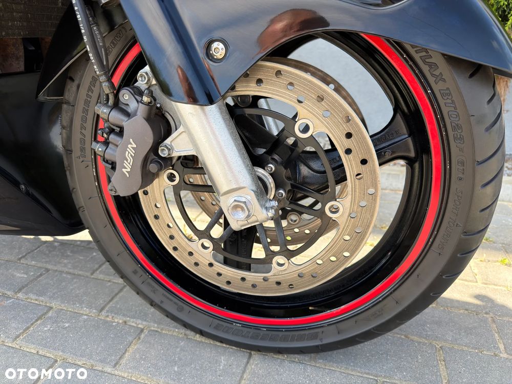 Honda CBR - 11