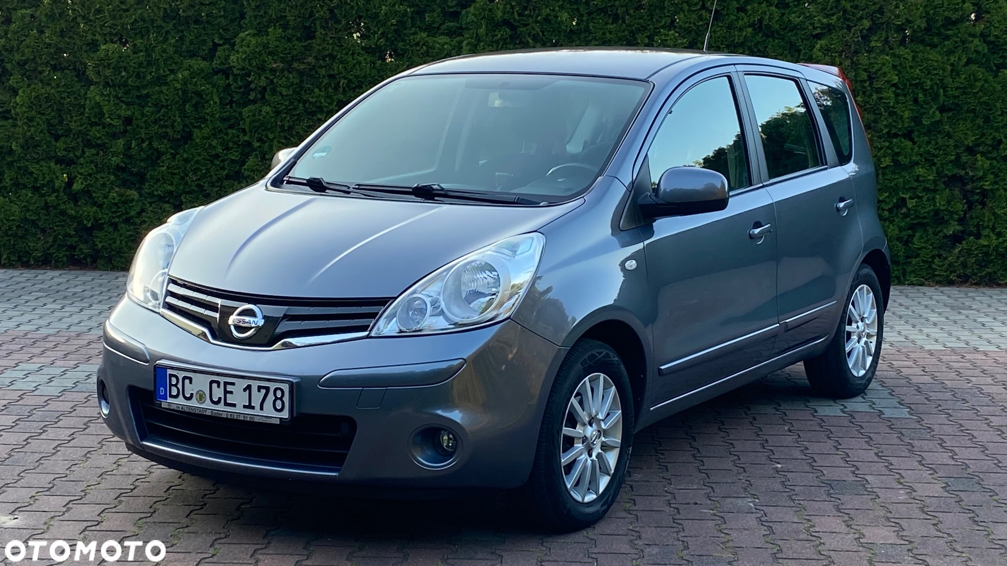 Nissan Note 1.6 Tekna - 4