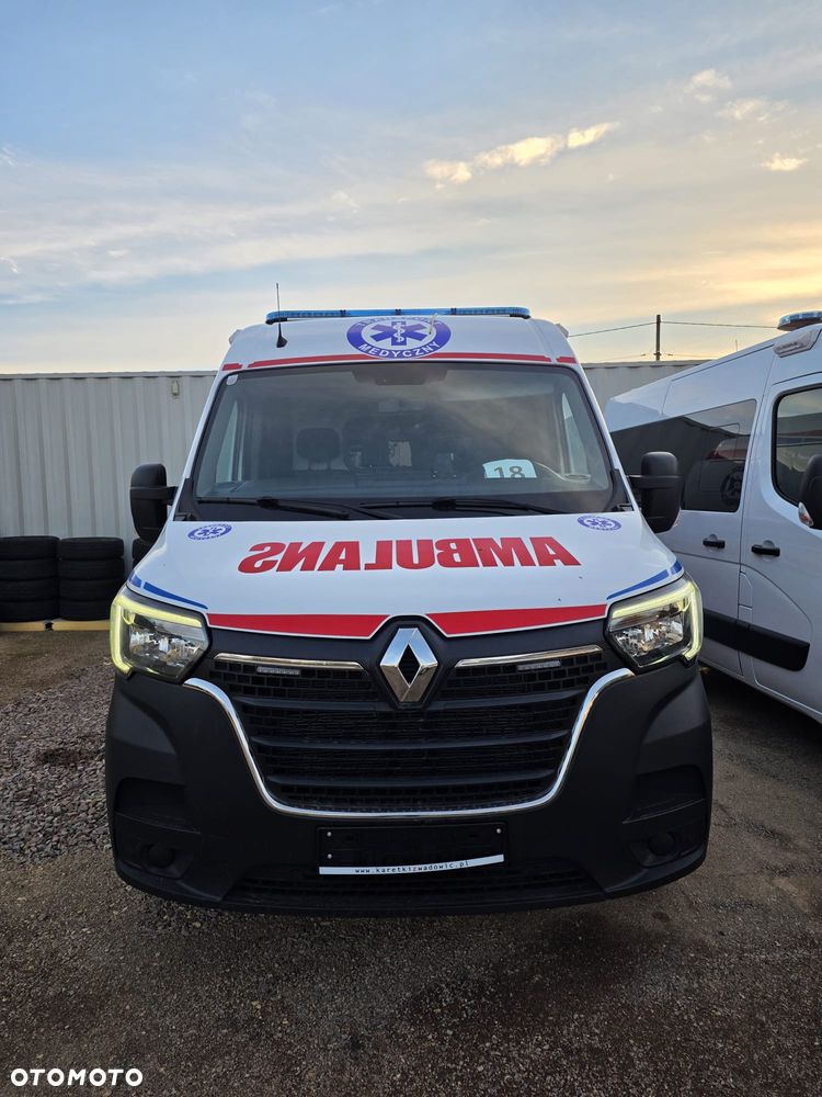 Renault Master Ambulans karetka - 39