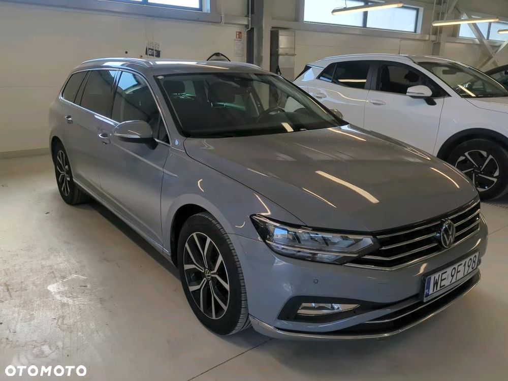 Volkswagen Passat Variant 2.0 TDI EVO Elegance - 2