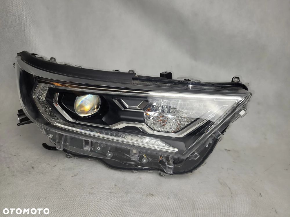 TOYOTA RAV4 V - LAMPA PRZEDNIA PRZÓD FULL LED PRAWA - 6