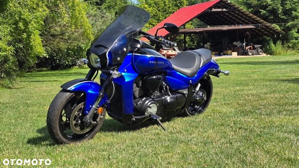 Suzuki Intruder - 7
