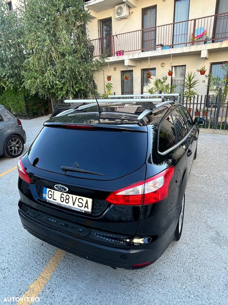 Ford Focus 2.0 TDCI DPF Powershift Titanium - 8