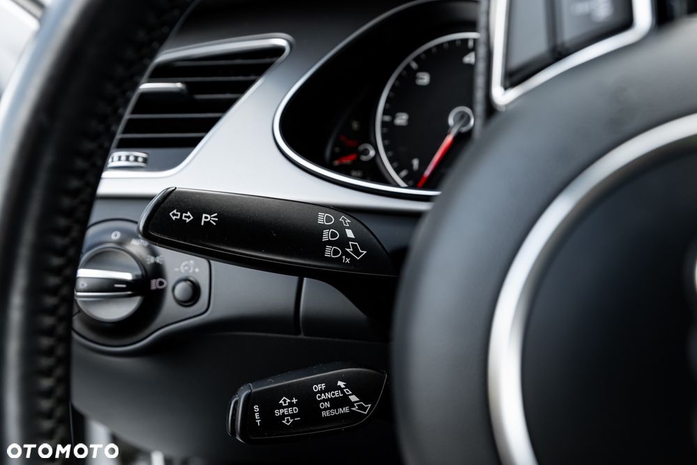 Audi A4 Avant 3.0 TDI DPF quattro S line Sportpaket - 29