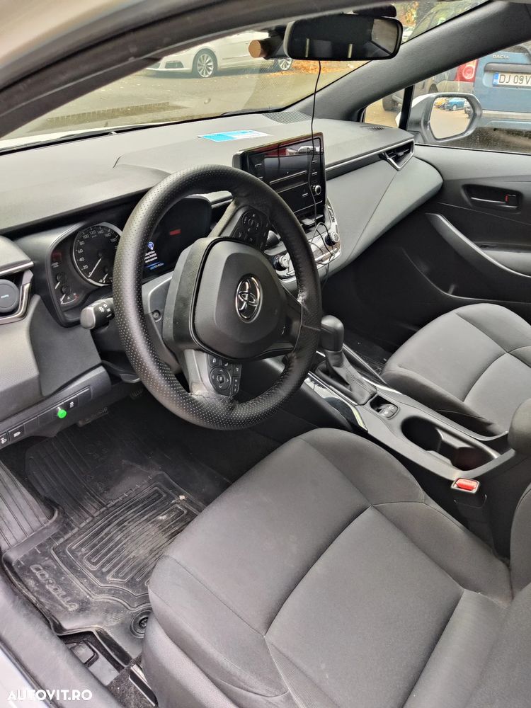 Toyota Corolla 1.8 HSD Active - 3