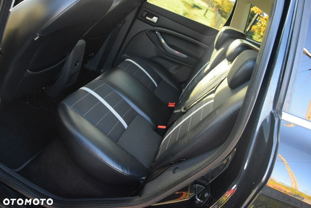 Ford Kuga 2.0 TDCi Titanium - 25