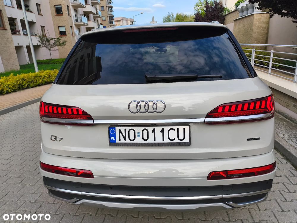 Audi Q7 - 6