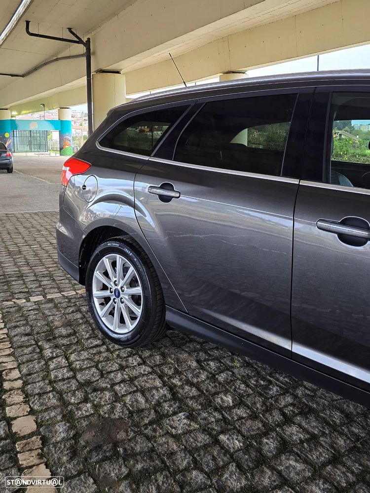 Ford Focus SW 1.0 EcoBoost S&S TITANIUM - 22