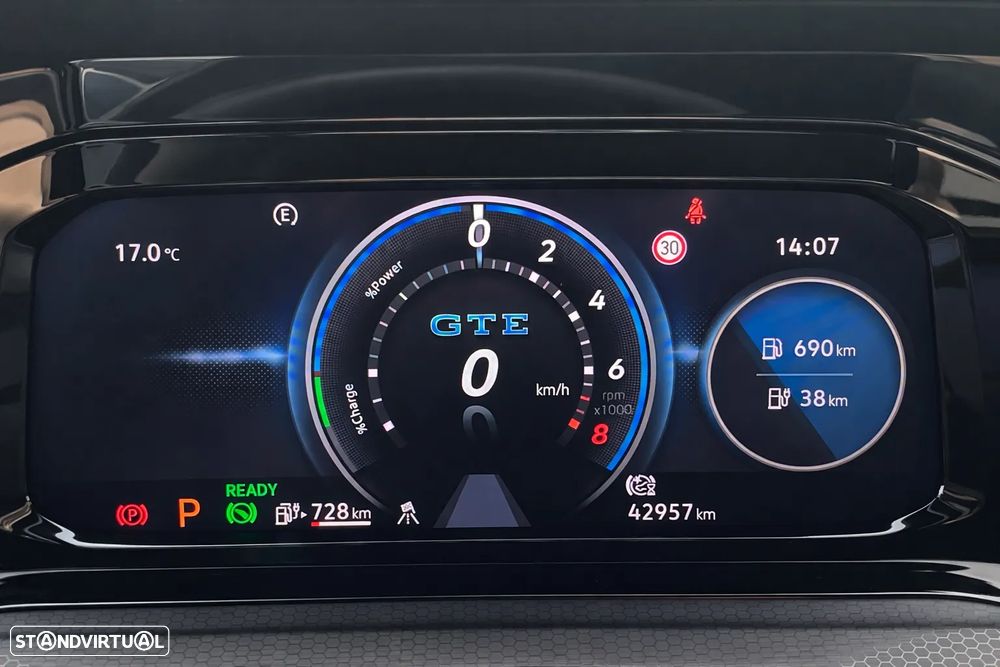 VW Golf 1.4 eHybrid OPF DSG GTE - 13